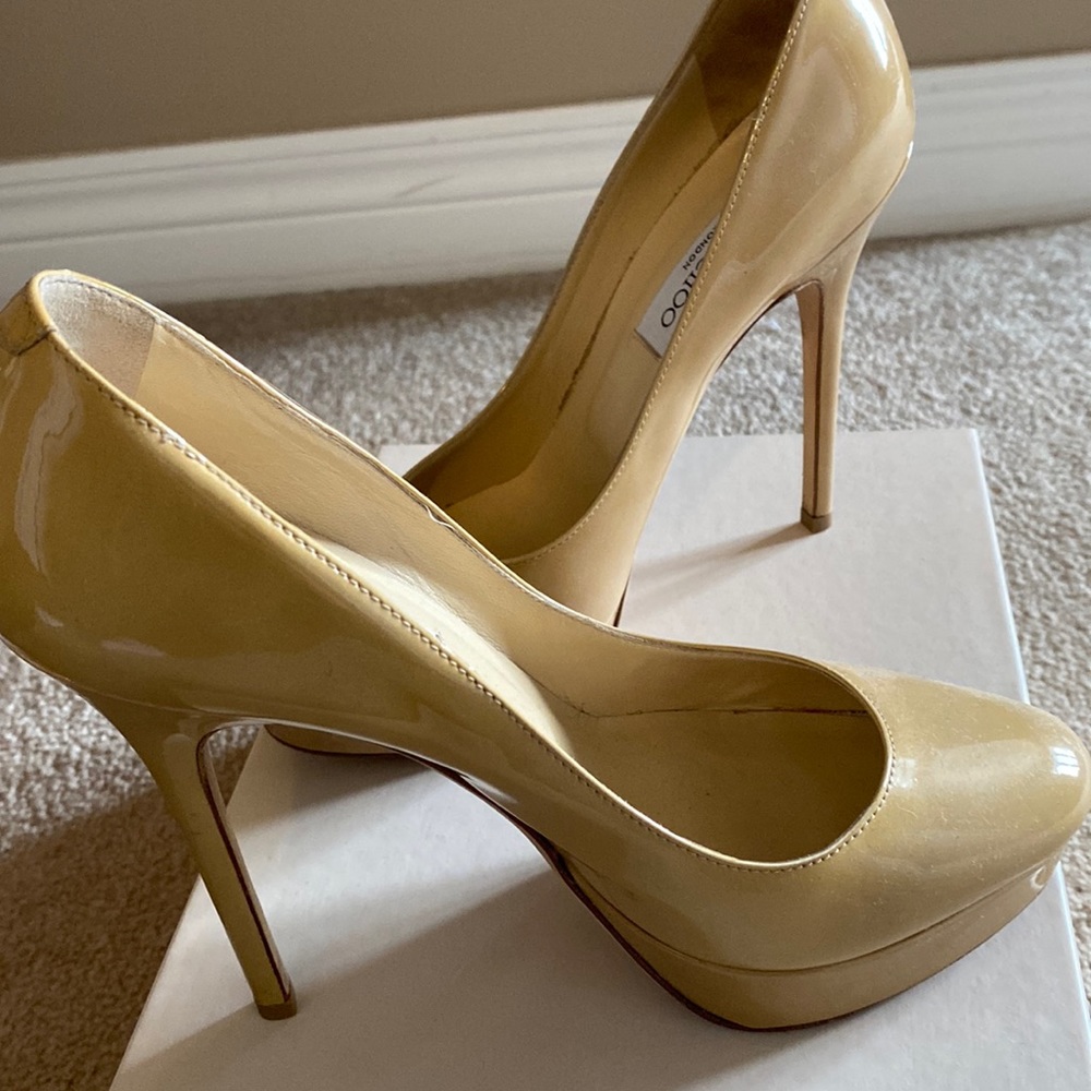 Jimmy Choo shoes size 7.5 like new